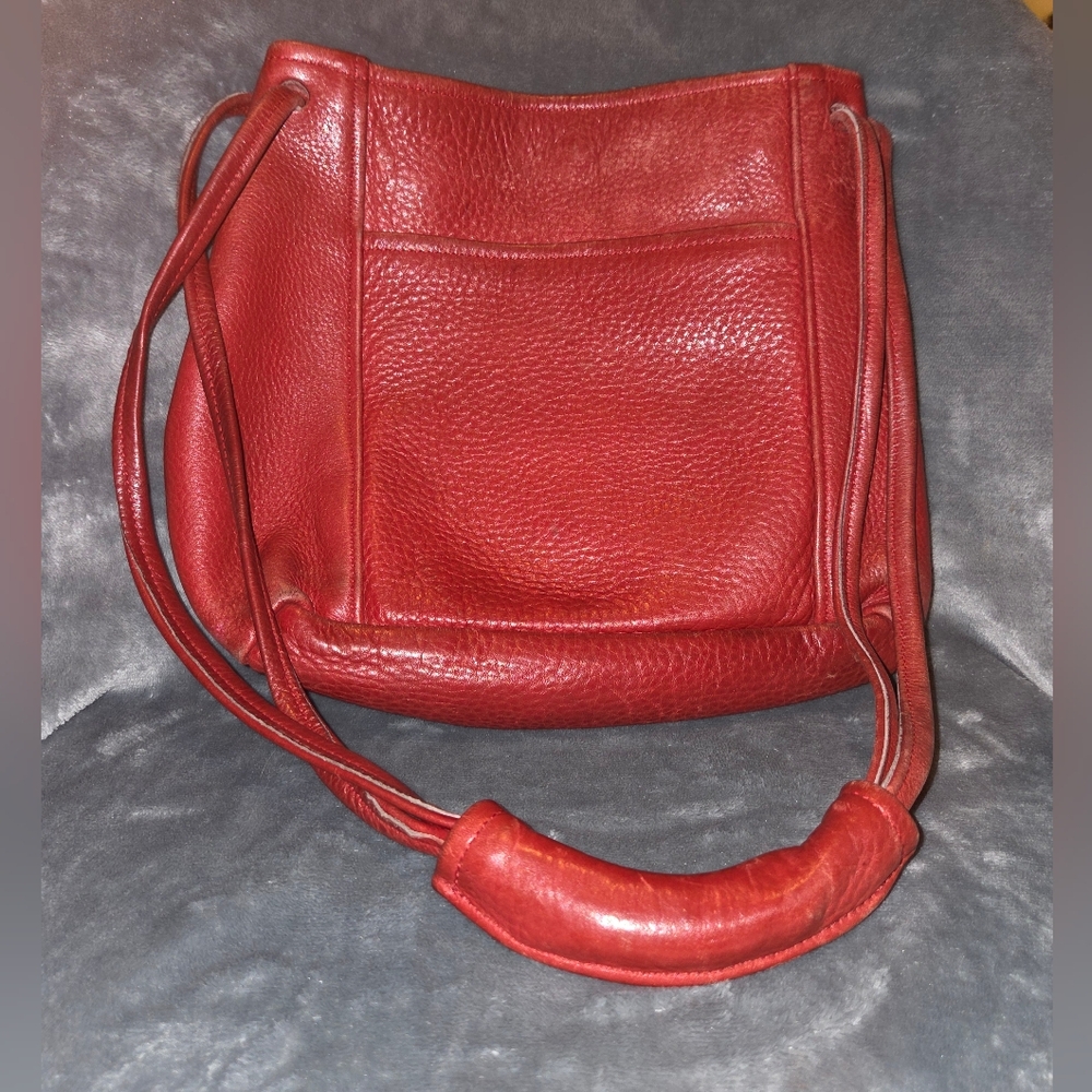 Rare vintage Altia Red Leather Shoulder Bag